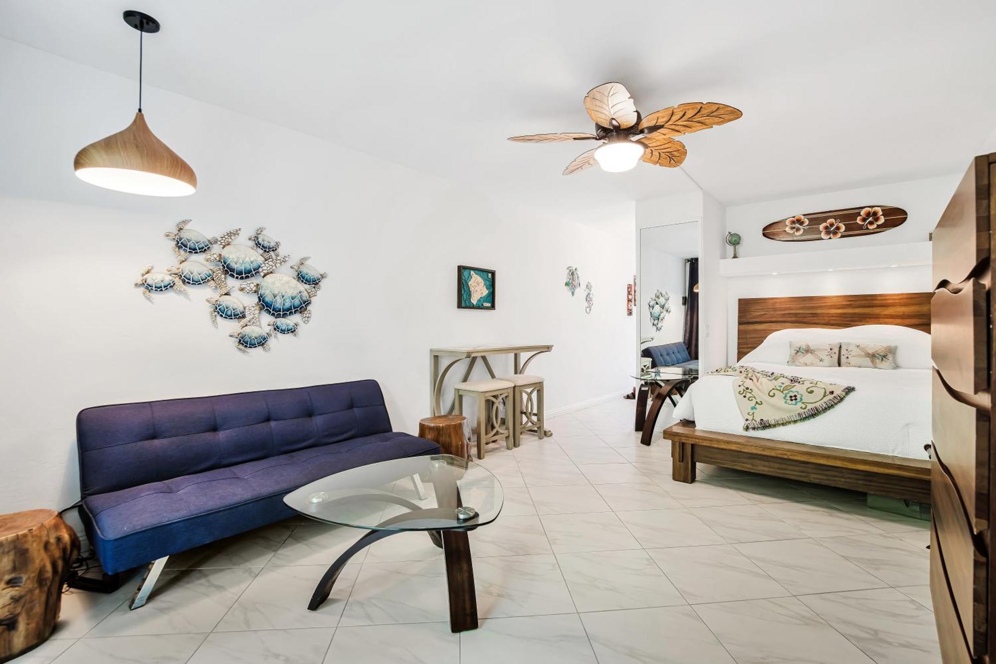 Downtown Hawaiian Theme Condo With Hot Tub, Pool & Beach - Kona Islander Inn Kailua-Kona Exterior foto